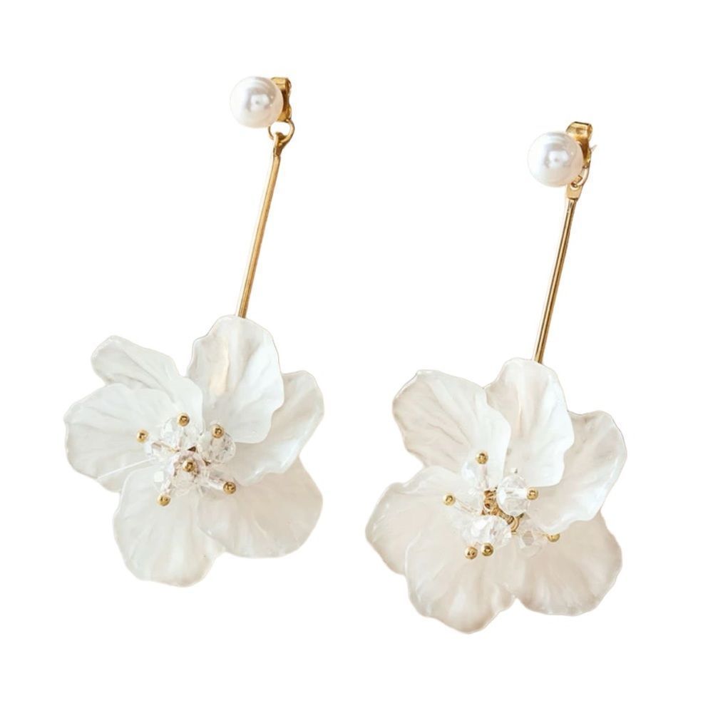 Anthro white flower drop earrings #458